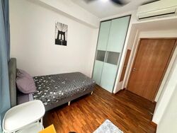 The Lakeshore (D22), Condominium #579970501
